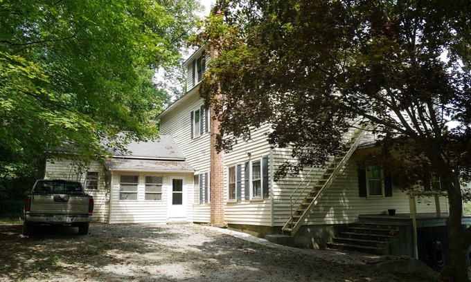 Mascot House | Turtle Rock Retreat - Old home of the head of the Holston Zinc Mine