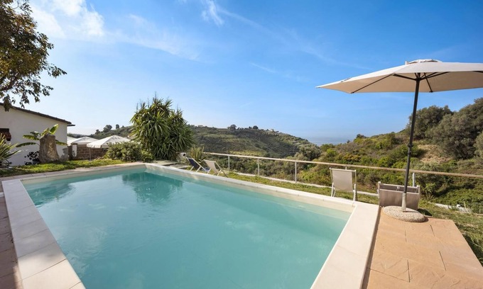 Pompeiana Apartment | Tutti Frutti - Two Bedroom Apartment, Sleeps 4