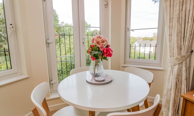 Galashiels Cottage | Tweed Apartment