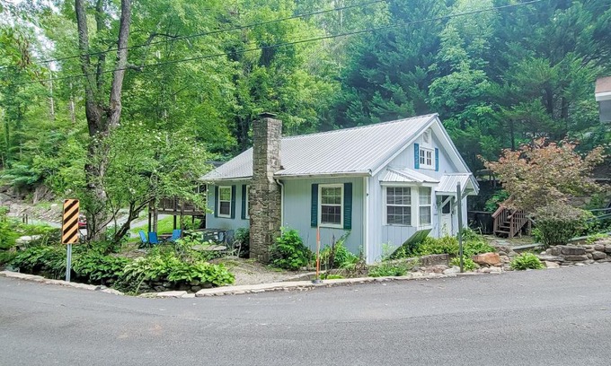 Gatlinburg House | Tweeting Brook