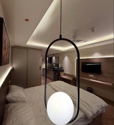 Jaypee Greens Apartment | TWILIGHT LUXURY STAYz