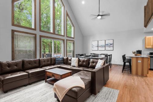 Albrightsville Ski Chalet | Twin Chalet 6 BDs Hot Tub Game Area and more
