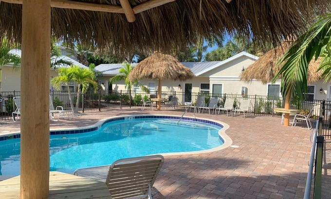 Siesta Key Hotel | Twin Palms at Siesta
