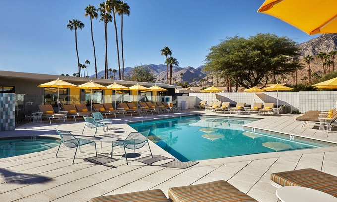Twin Palms Hotel | Twin Palms Resort - A Gay Men's Resort