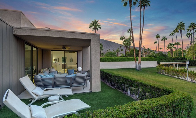 Twin Palms House | Twin Palms Retreat - NEW LISTING! - 2-bedroom house, spectacular mountain views!