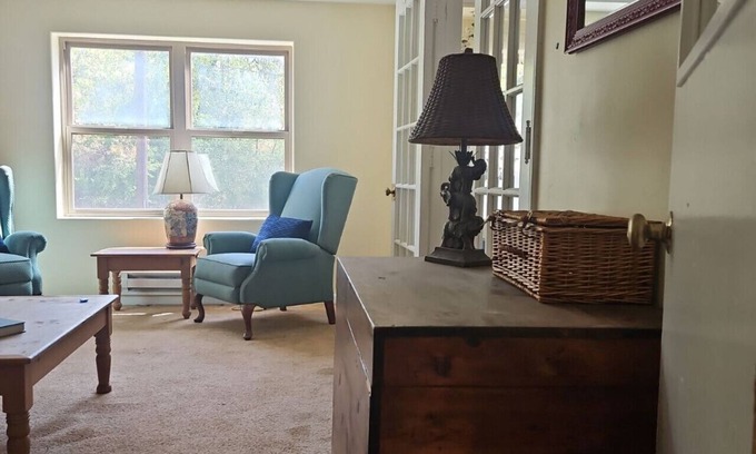 Gaston Cabin | Twin room near Hillsboro