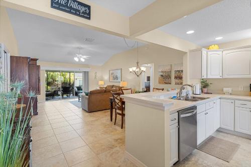 The Villages House | Twisted Oak - Designer Home In The Village Of Sanibel- Villagepeople