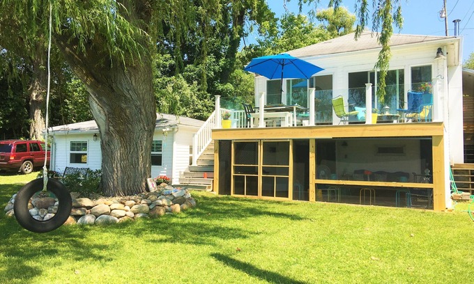 Vandalia Cottage | TWO Adorable Waterfront Cottages on Beautiful all sports Paradise Lake
