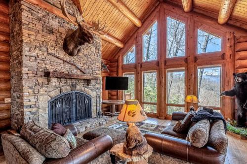 Franklin House | Two Bears