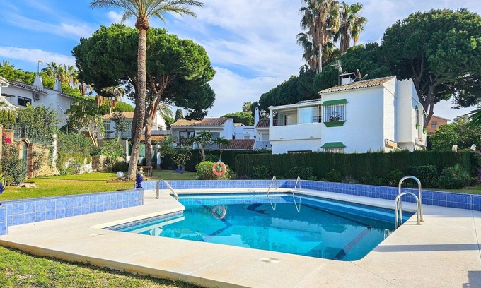 Mijas Ski Chalet | Two bed House in Calahonda just 1km to the beach
