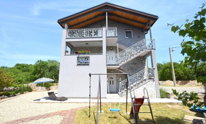 Gabonjin Apartment | Two bedroom apartment with balcony Gabonjin, Krk (A-19413-a)
