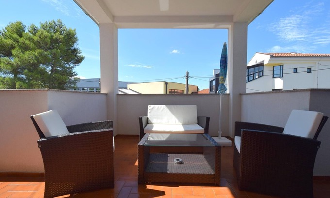 Bogovici Apartment | Two bedroom apartment with terrace Malinska, Krk (A-20381-b)
