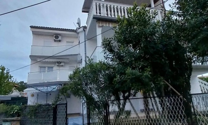 Bogovici Apartment | Two bedroom apartment with terrace Malinska, Krk (A-23196-a)