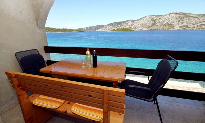 Kneza Apartment | Two bedroom apartment near beach Kneža, Korčula (A-9166-b)