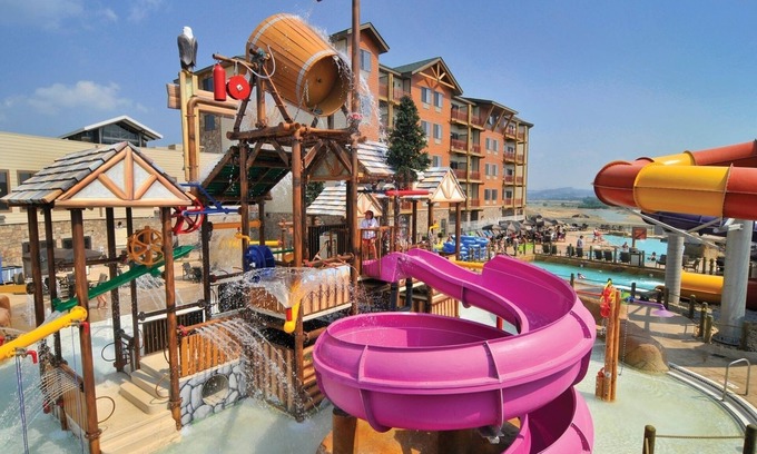 Sevierville Resort | Two Bedroom Deluxe, Luxury Condo, Sevierville, Tennessee 2562432