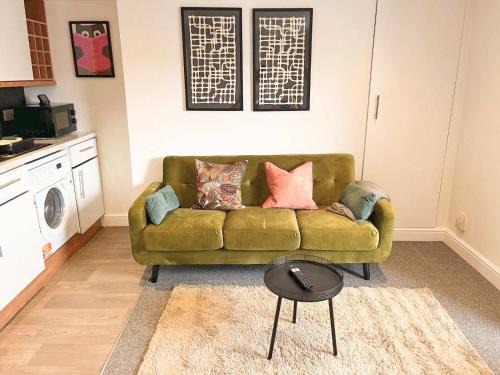 Saint Paul's Apartment | Two bedroom flat in City Road