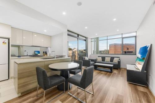 Lane Cove Apartment | Two Bedroom Private Apartment In Lane Cove with Parking