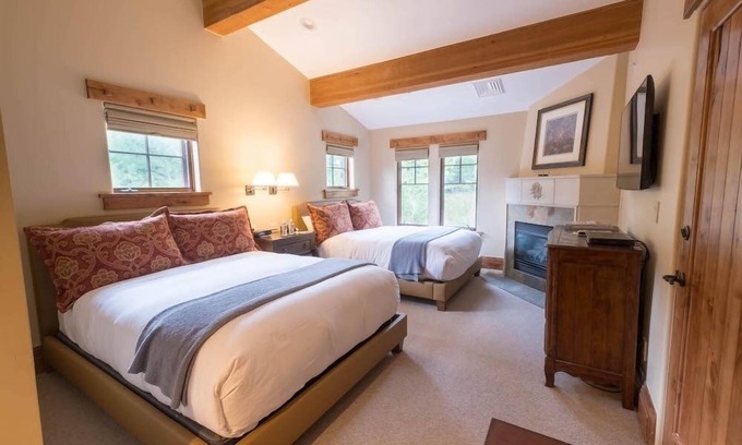 Deer Valley Apartment | Two Bedroom Suite 2 Apartment Hotel by RedAwning