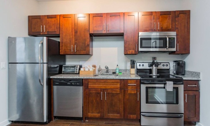Music Row Apartment | TWO Cozysuites Alluring Music Row Condos w Parking