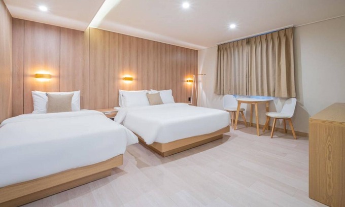 Beomil-dong Hotel | Two H Hotel