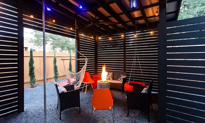 East Cesar Chavez House | Two-home 3rd St - Estate 6th Street - 4 min Walk