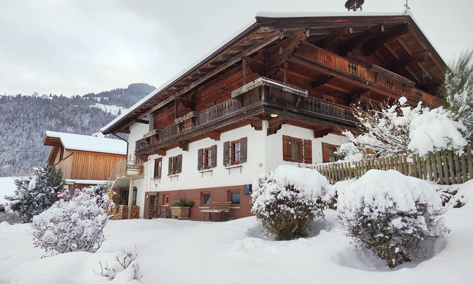 Itter Apartment | Two modern holiday flats on the farm, ski-out
