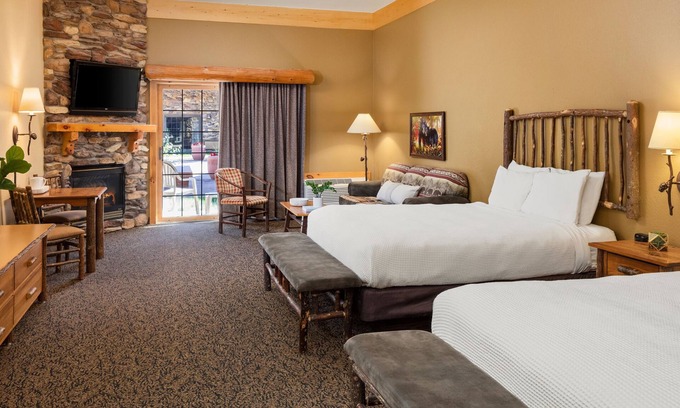 Rothschild Hotel | Two Queen Fireplace Suite With Access to Pool, Hot Tub, and Gym