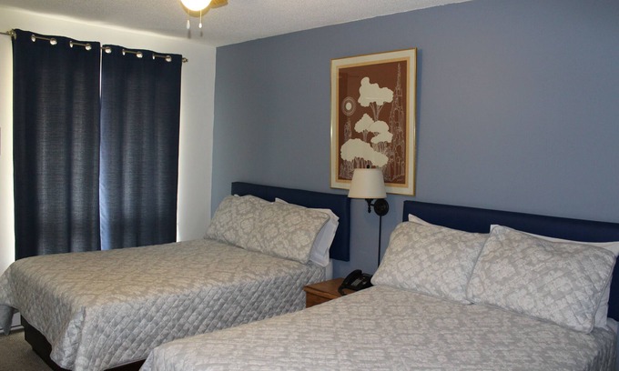 Papineau-Cameron Hotel | Two Rivers Motel