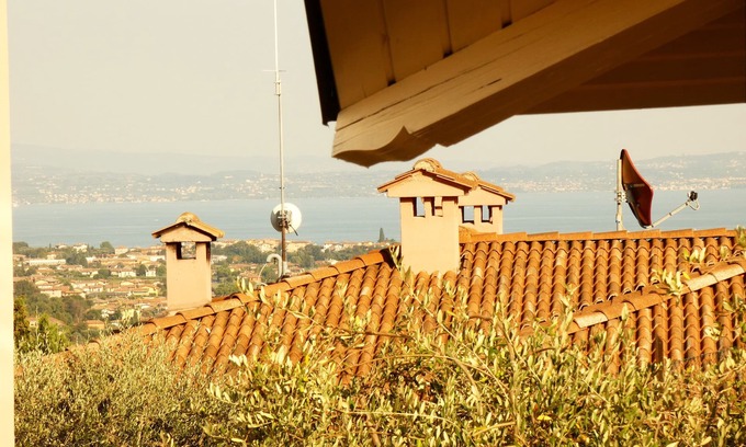 Polpenazze del Garda House | TWO WONDERFUL GROUND FLOOR AND FIRST FLOOR APARTMENTS WITH LAKE VIEW