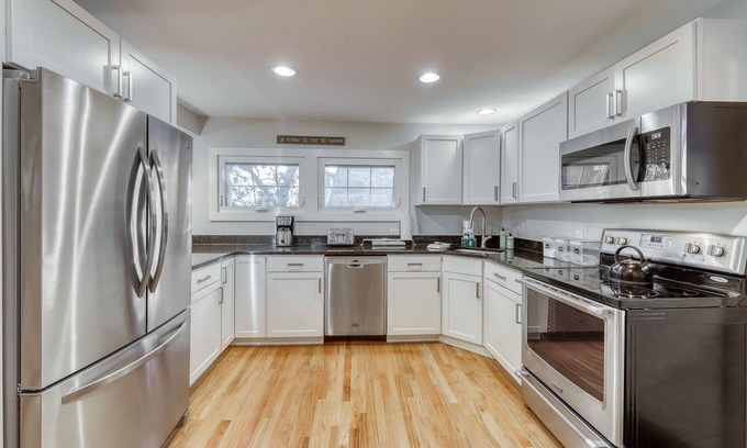 Stowe House | Two wonderful escapes with full kitchens, WiFi, private hot tub, & gas grill