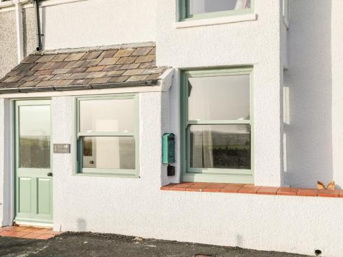 Ty Croes House | Ty ar Ben Bryn