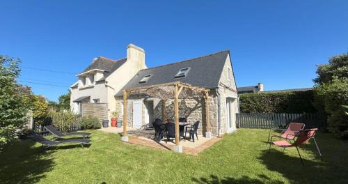 Cleder House | Ty Ar S Hisel 3 chambres pour 5 personnes, proche mer, parking