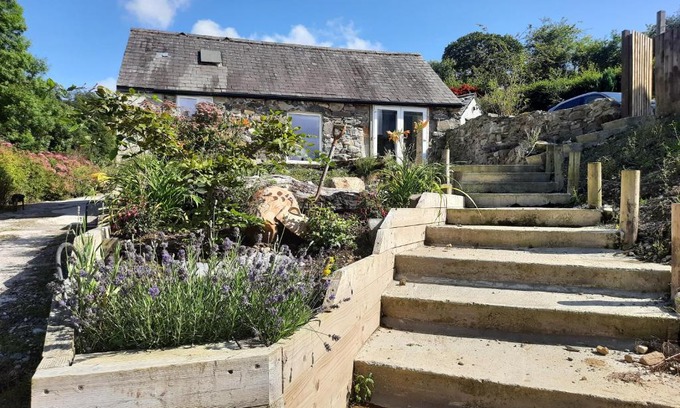 Gwynedd- Snowdonia Apartment | Ty Carreg Bach