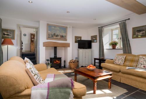 Eglwysbach House | Ty Cerrig