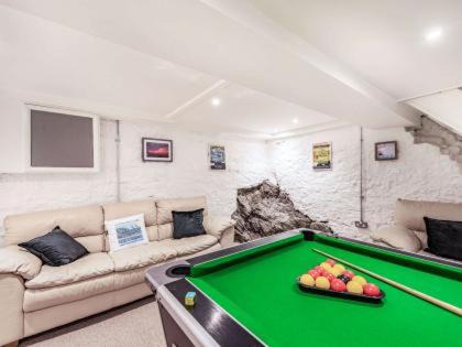 Pembroke House | Ty Clyd