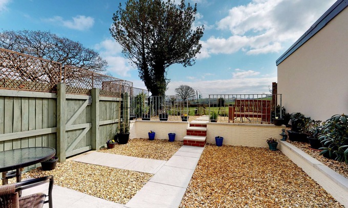 Henryd Cottage | Ty Doli - One Bedroom Cottage, Sleeps 2