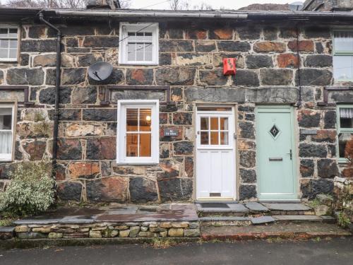 Beddgelert House | Ty Glyn