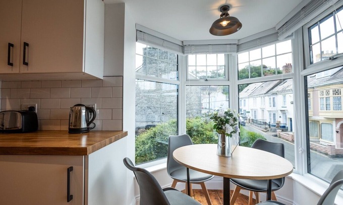 St Dogmaels Apartment | Ty Llwyd Apartment - Poppit. A light and airy coastal apartment