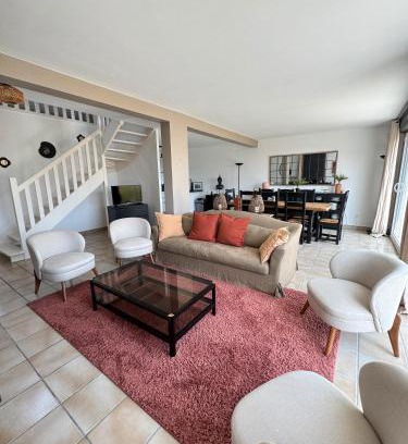 Plouneour-Trez House | Ty Madeleine