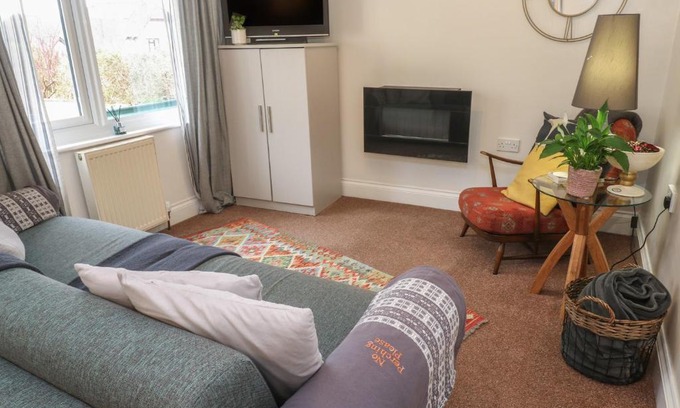 Camborne House | Ty Metheven