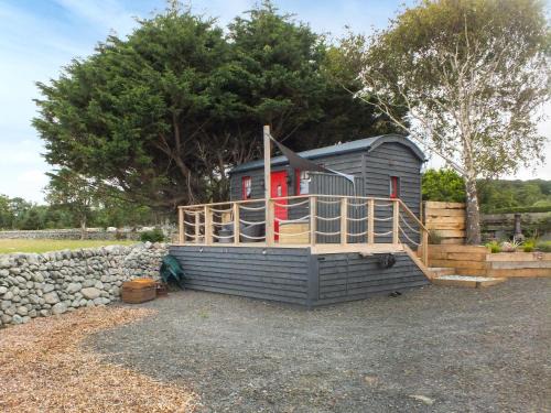 Talybont House | Ty'r Bugail Shepherds Hut