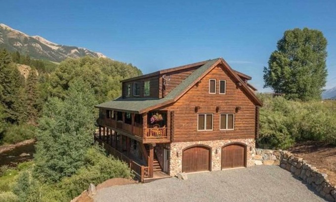 Crested Butte House | TY Slate River Camp/Luxury Log Home W/Private Fishing on the Slate River!