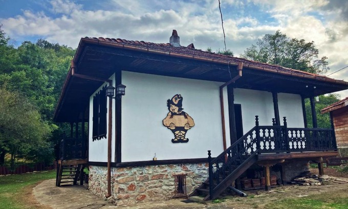 Mladezhko Villa | Tyankovi Village House