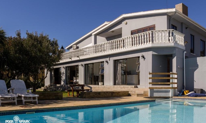 Port Elizabeth House | Tyday Accommodation