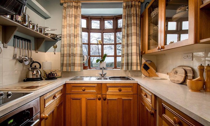 Bodorgan Cottage | Tyddyn Crythor - One Bedroom Cottage, Sleeps 3