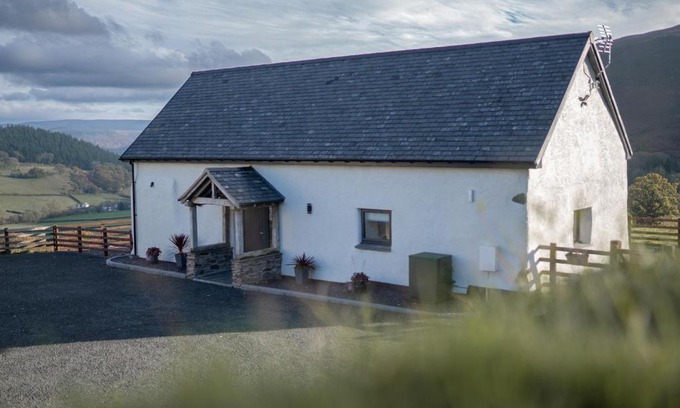 Glyndyfrdwy House | Tyn Llwyn Barn