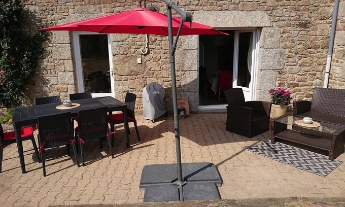 Plouescat Cottage | Typical Breton house cocooning 2 min beaches - seaside resort
