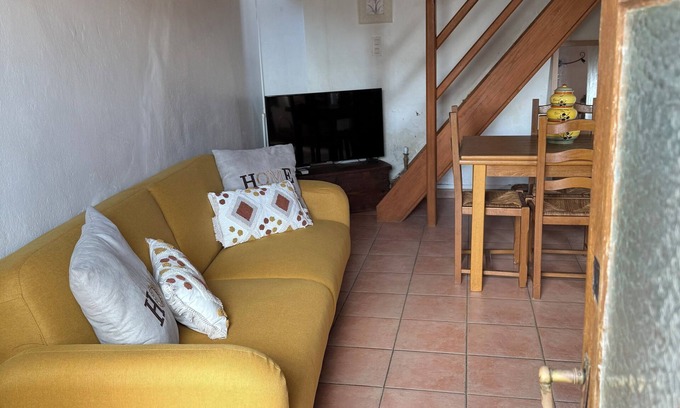 Cagnano House | Typical Corsican village house. In the heart of the village. 5 min from the beach