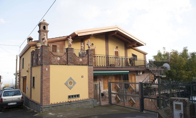 Zafferana Etnea House | Typical dwelling on the slopes of Etna