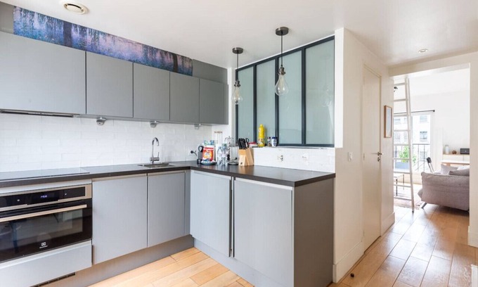 Quartier de l'Ecole-Militaire Apartment | Typical Parisian#amazing View#effeiltower#paris 7